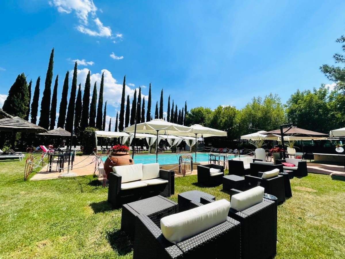 ספלו Mapepa Village Apartments מראה חיצוני תמונה