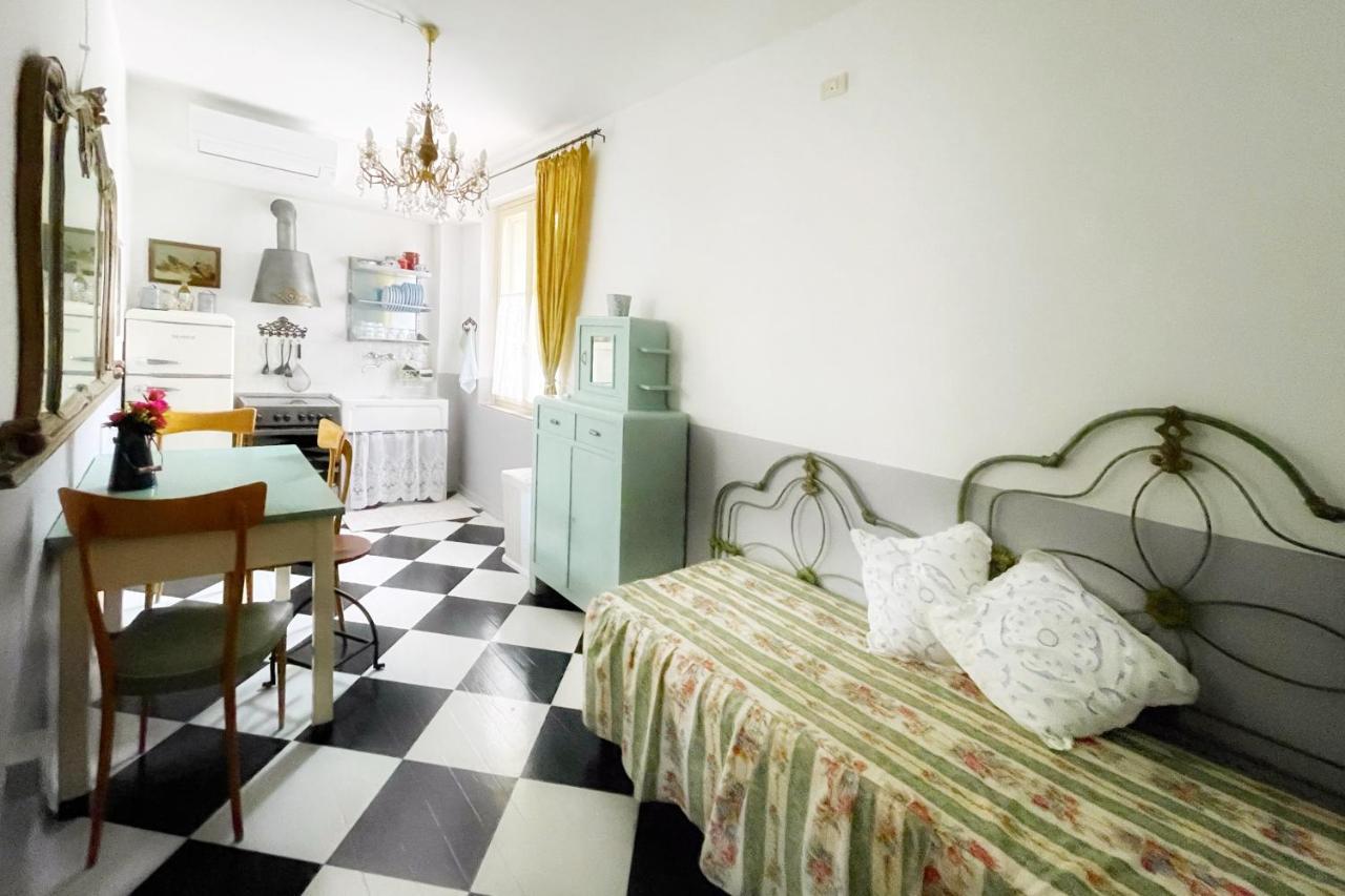 ספלו Mapepa Village Apartments מראה חיצוני תמונה